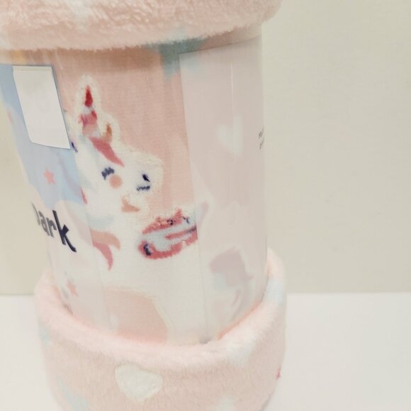 Comfort Bay Glow In The Dark Unicorns Throw Blanket 40 in by 50in Pink - Picture 2 of 4